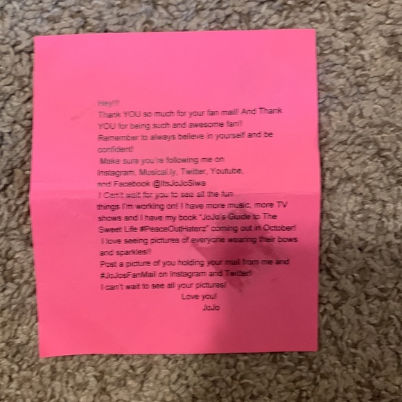 AUTOGRAPHED SIGNED PICTURE OF JOJO SIWA - Picture 3 of 3